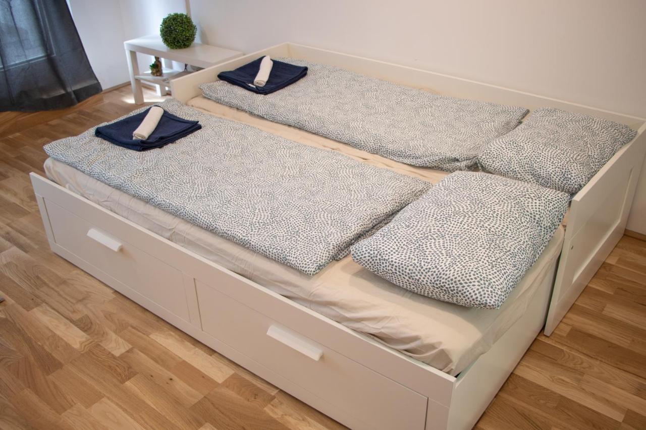 Flat2Go Modern Apartments - Harmony Of City And Nature Bécs Kültér fotó