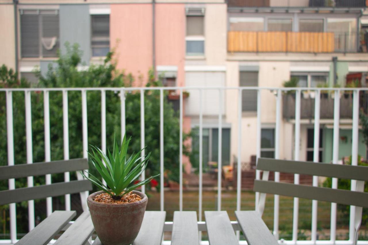 Flat2Go Modern Apartments - Harmony Of City And Nature Bécs Kültér fotó