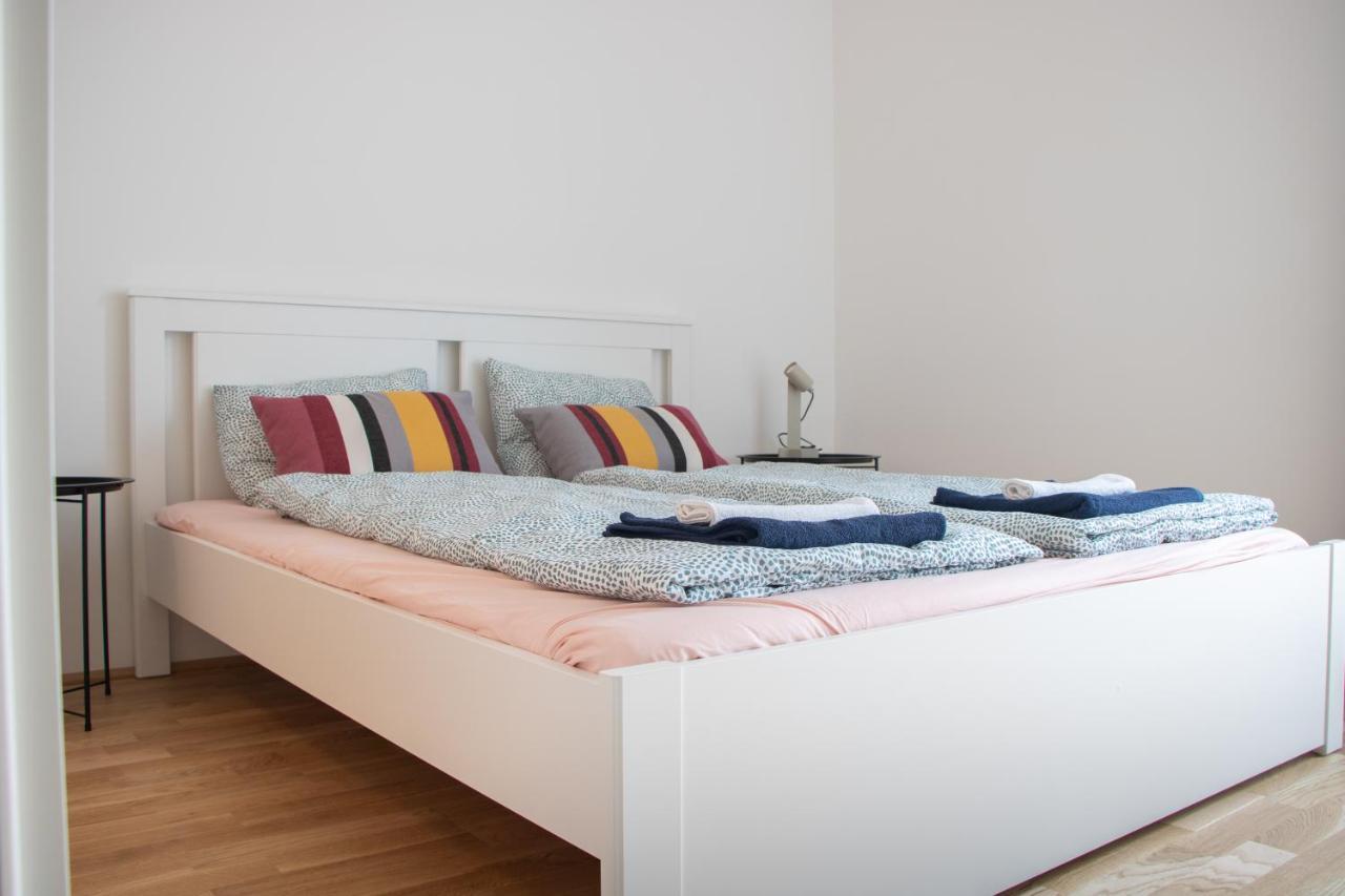 Flat2Go Modern Apartments - Harmony Of City And Nature Bécs Kültér fotó