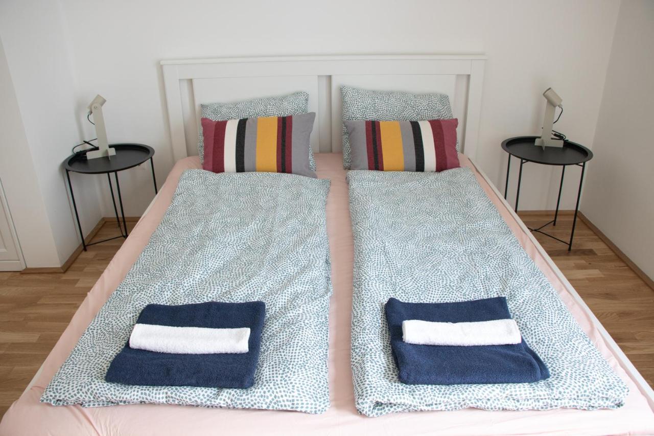 Flat2Go Modern Apartments - Harmony Of City And Nature Bécs Kültér fotó