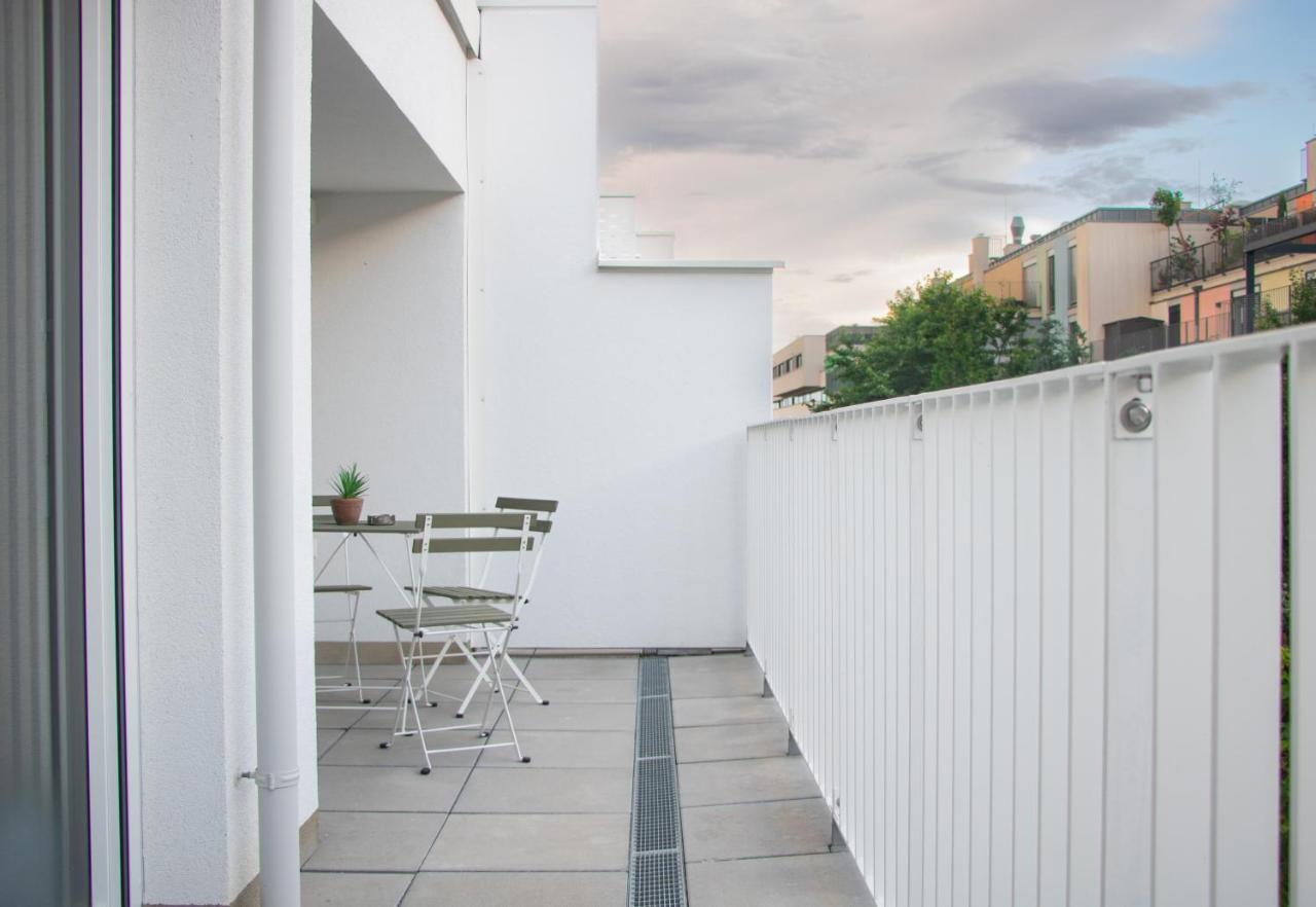 Flat2Go Modern Apartments - Harmony Of City And Nature Bécs Kültér fotó