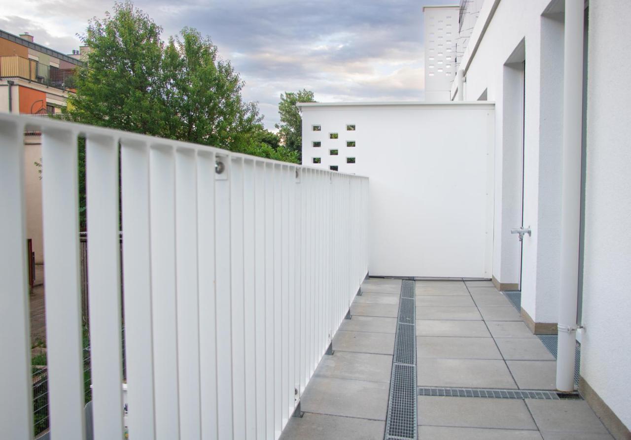 Flat2Go Modern Apartments - Harmony Of City And Nature Bécs Kültér fotó