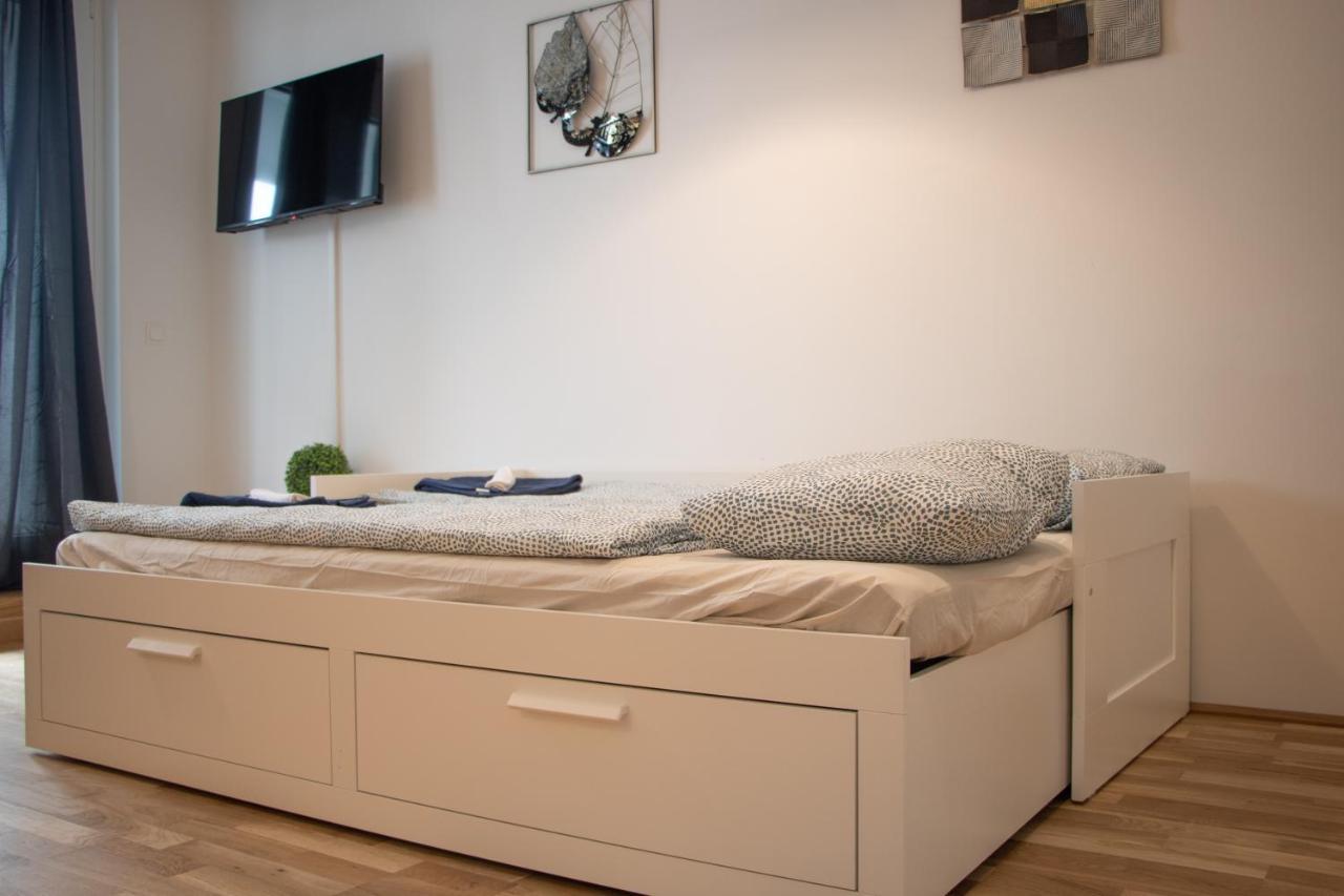 Flat2Go Modern Apartments - Harmony Of City And Nature Bécs Kültér fotó