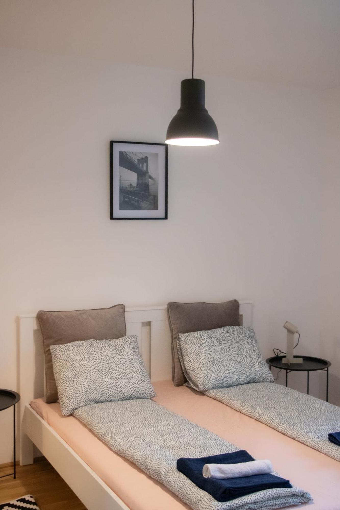 Flat2Go Modern Apartments - Harmony Of City And Nature Bécs Kültér fotó