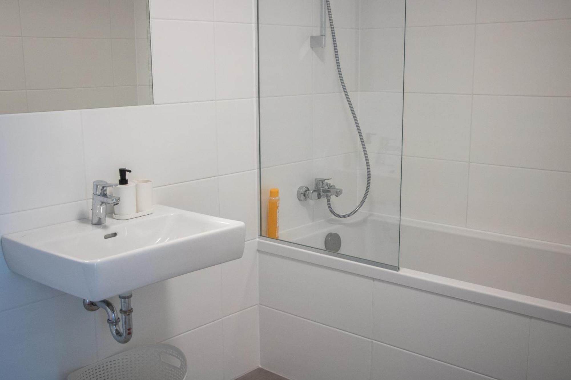 Flat2Go Modern Apartments - Harmony Of City And Nature Bécs Kültér fotó